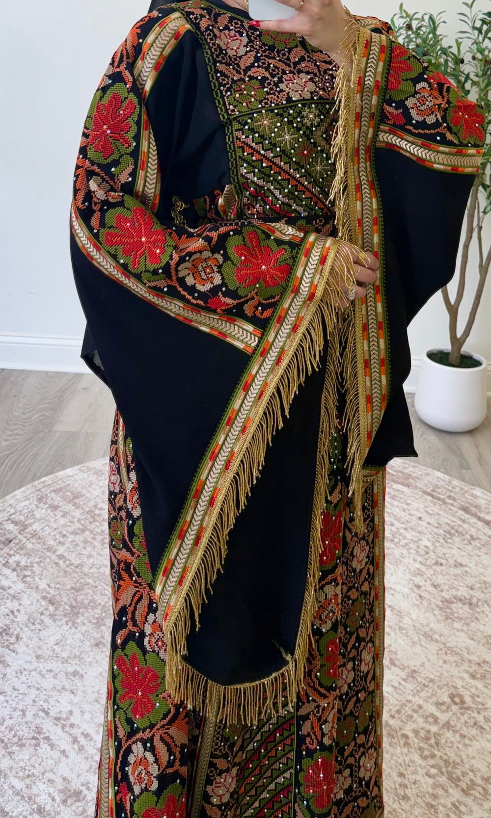 Heirloom Heritage Thobe