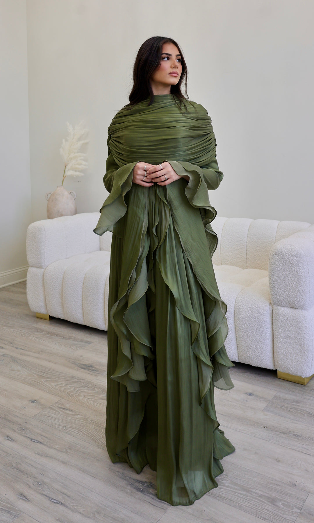 Isabella Gown (Shipping oct 20)
