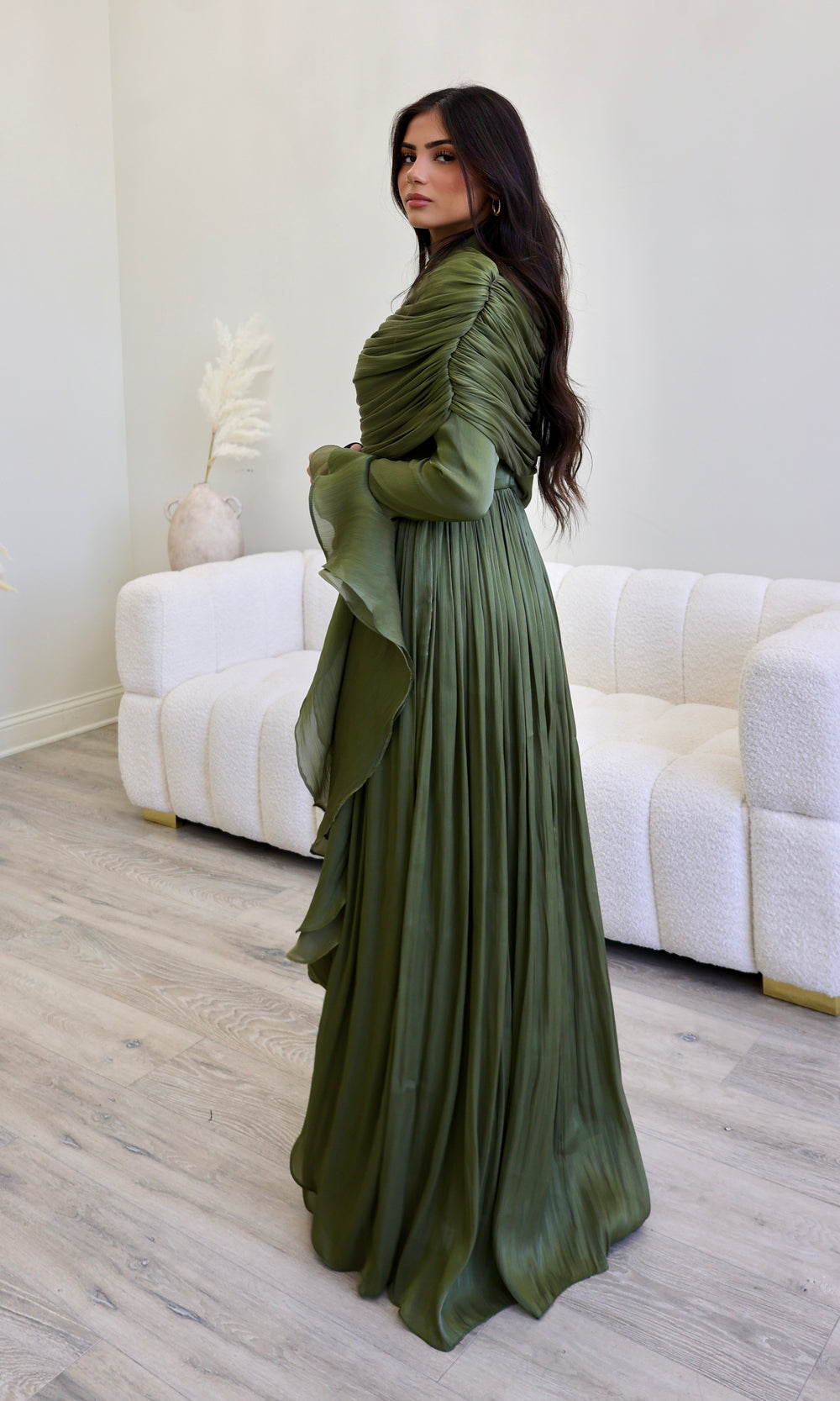 Isabella Gown (Shipping oct 20)