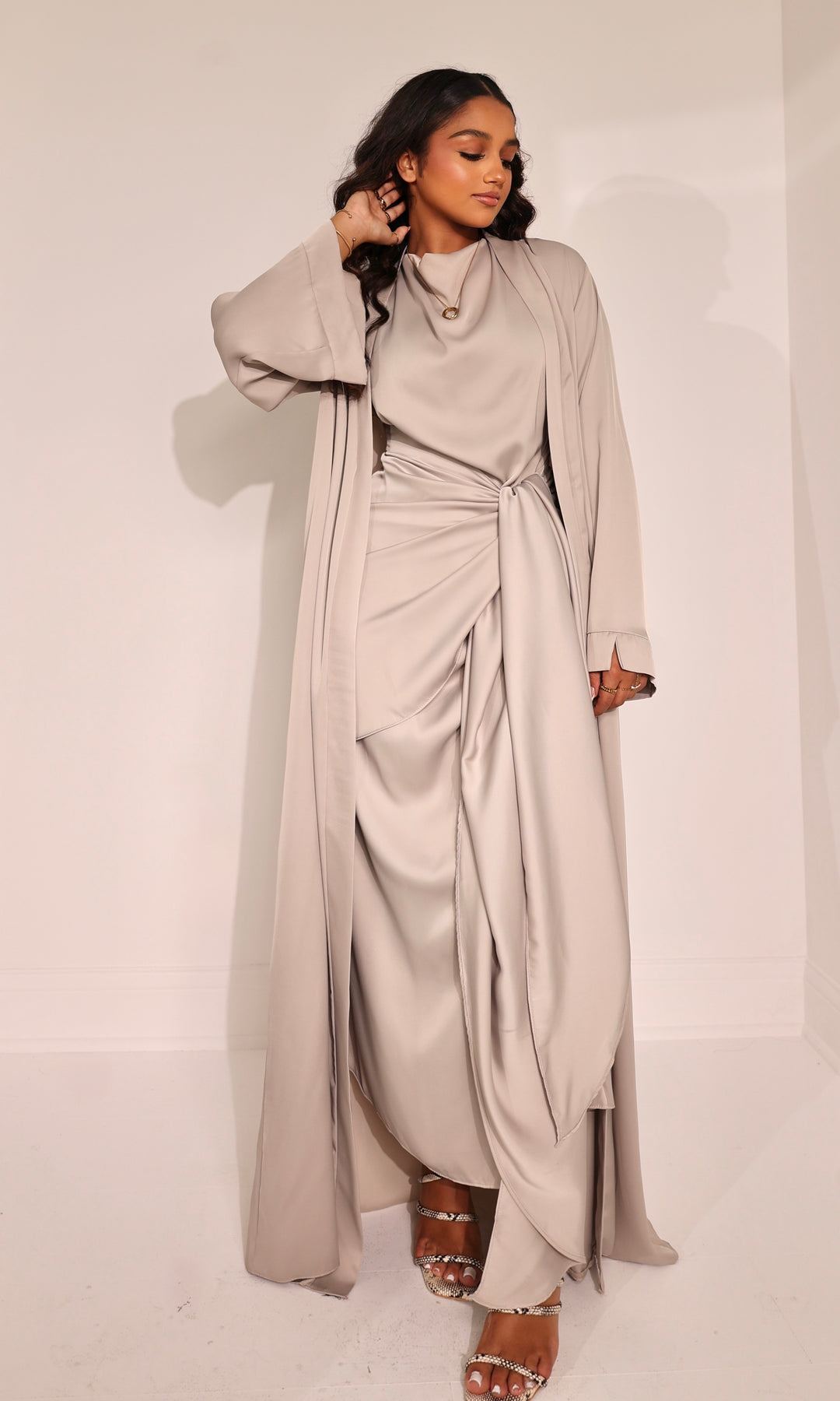 Delilah Abaya Set